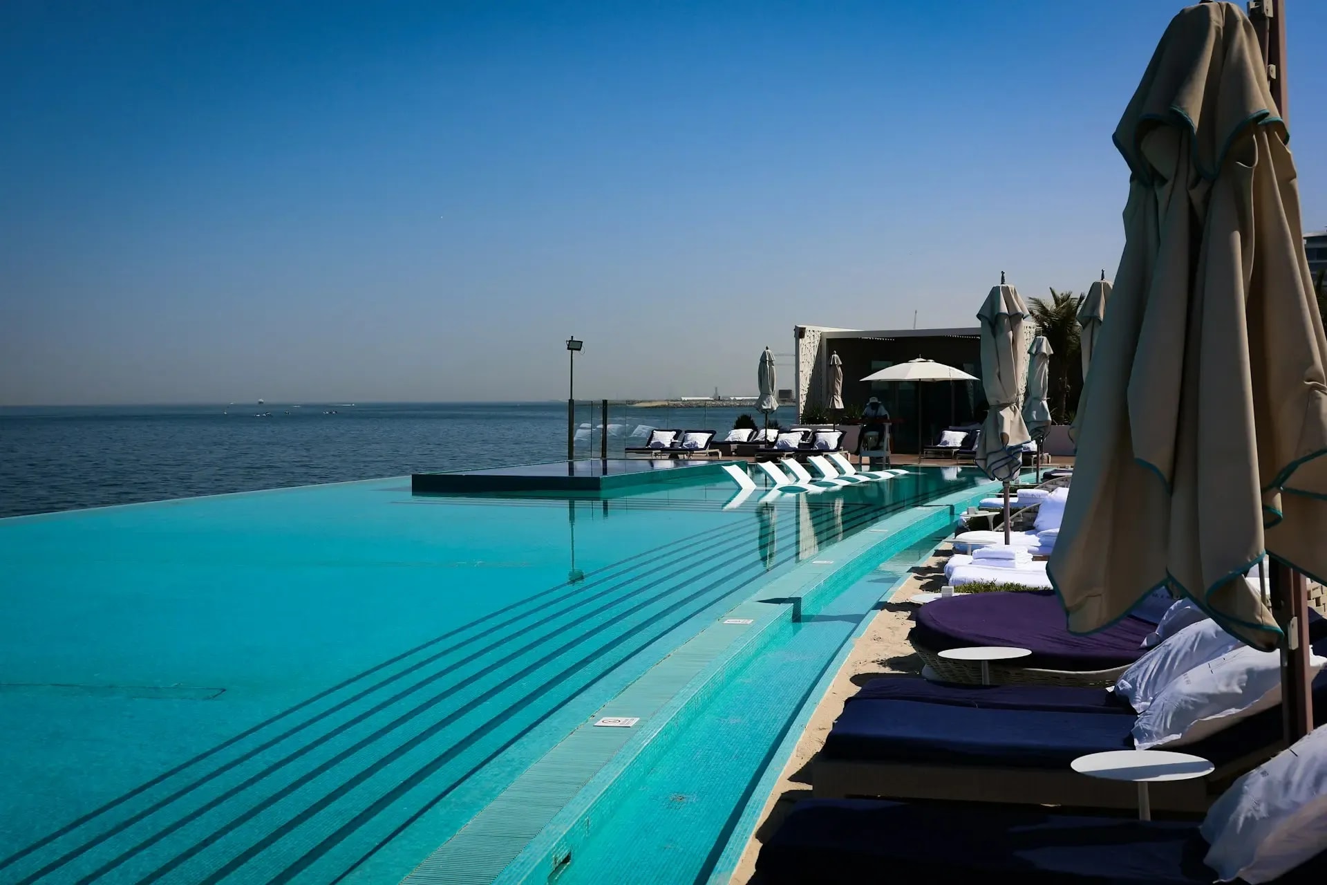 Dubai Hotel Investments (2)