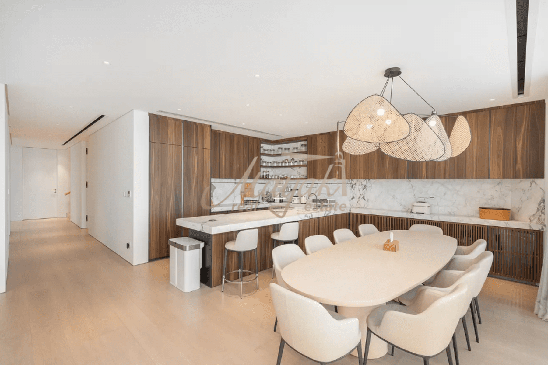 Эксклюзивная вилла, полностью обновленная, с видом на закат