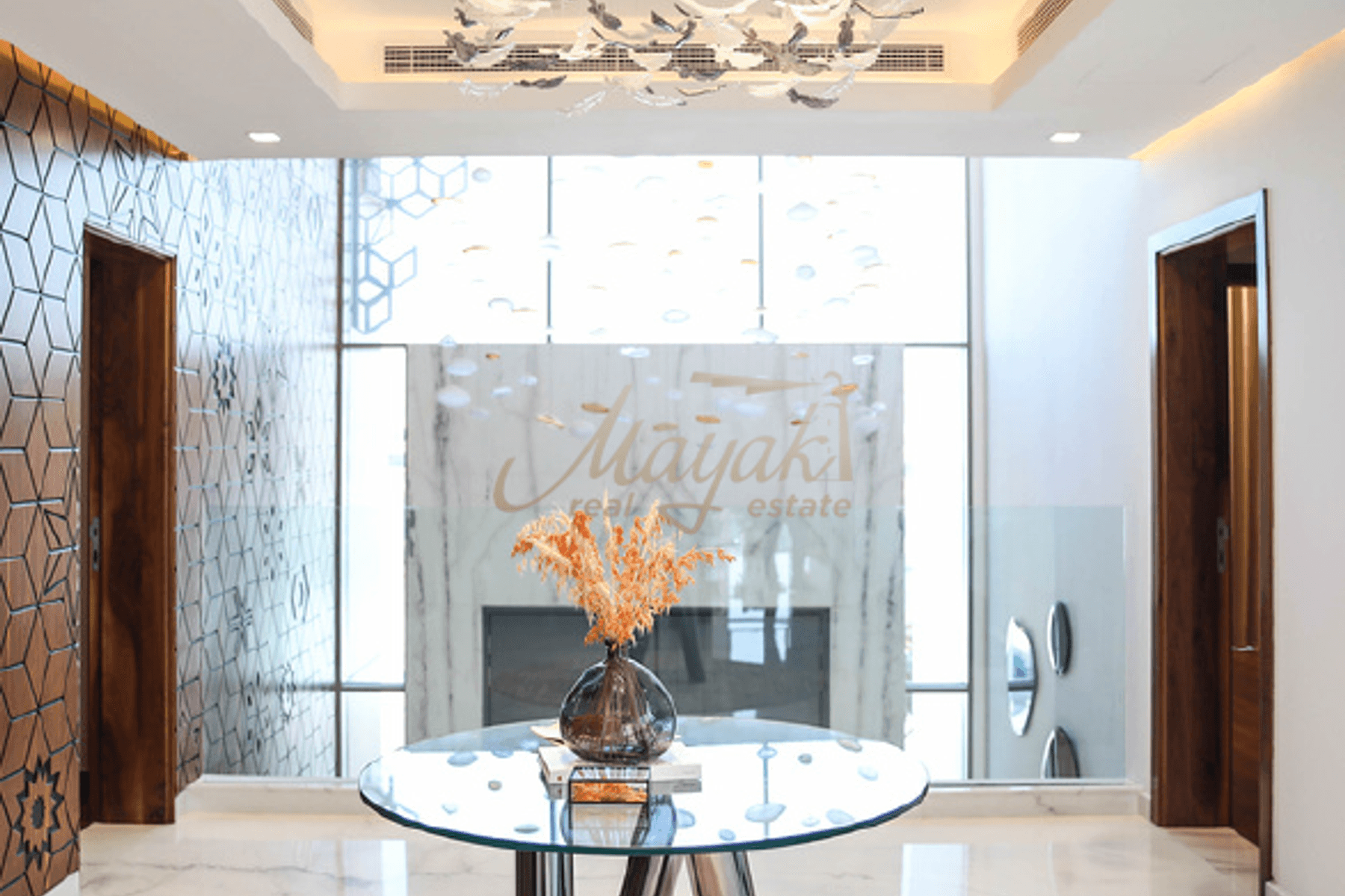 Exquisite 6-Bedroom Luxury Villa on Palm Jumeirah