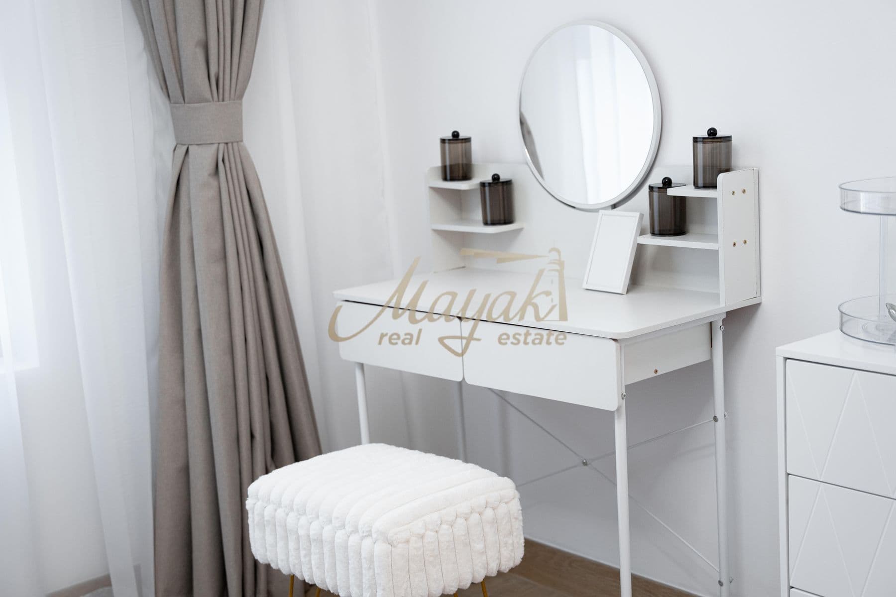 12 ЧЕКА l СЧЕТА ВКЛЮЧЕНЫ l ДОСТУПНО ЕЖЕМЕСЯЧНО l