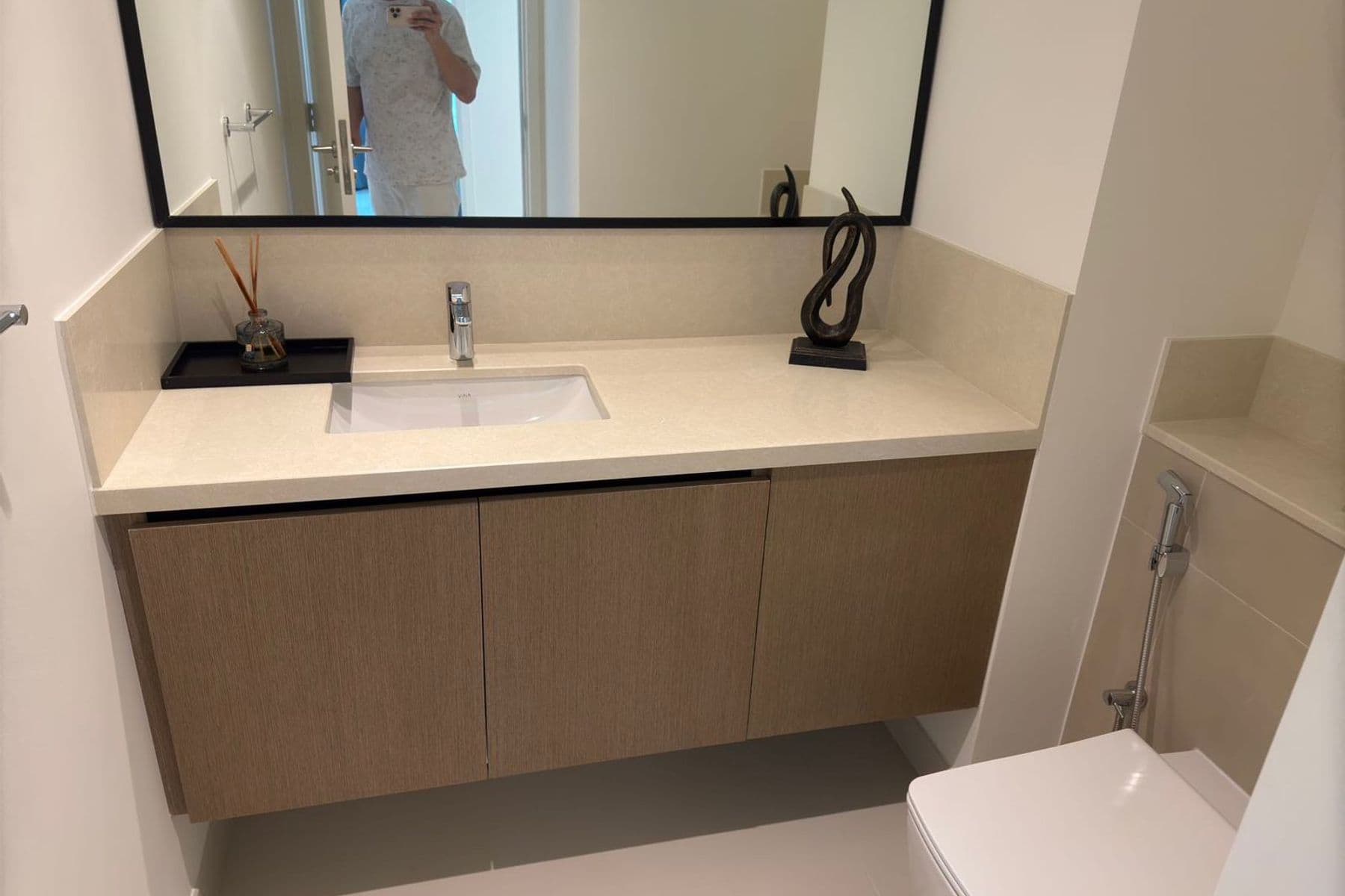 Downtown Burj Crown 3bedrooms+maid