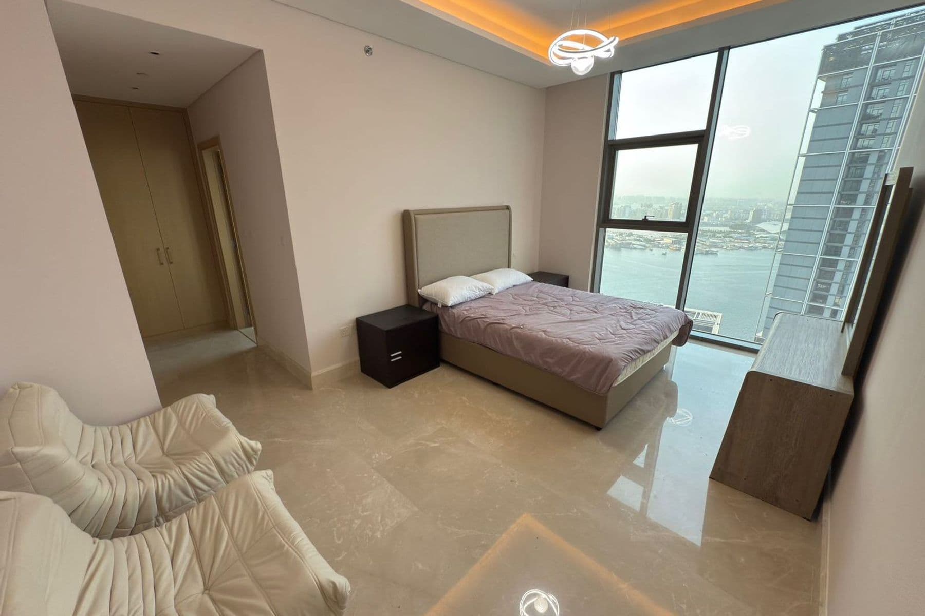 Creek rise penthouse 4bedroom+ maid