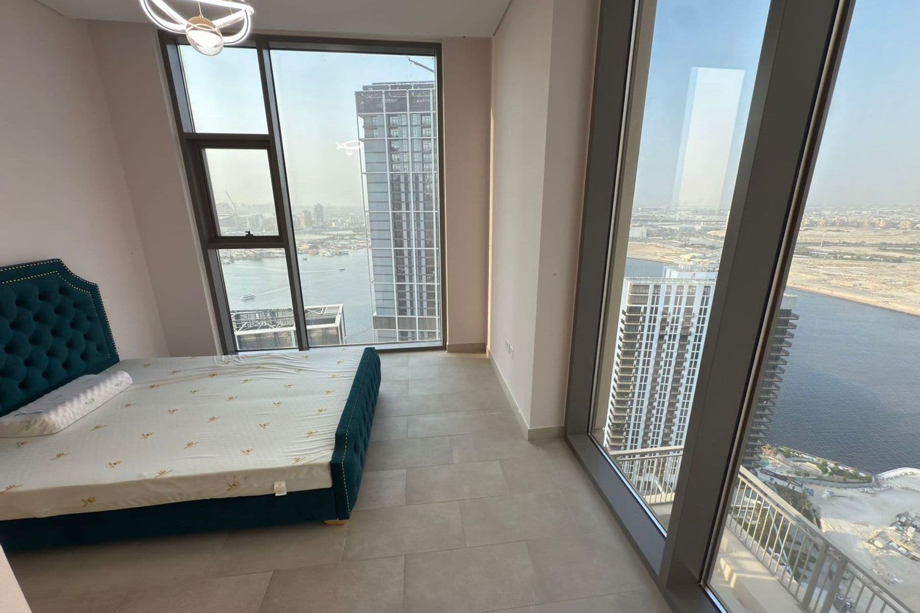 Creek rise penthouse 4bedroom+ maid