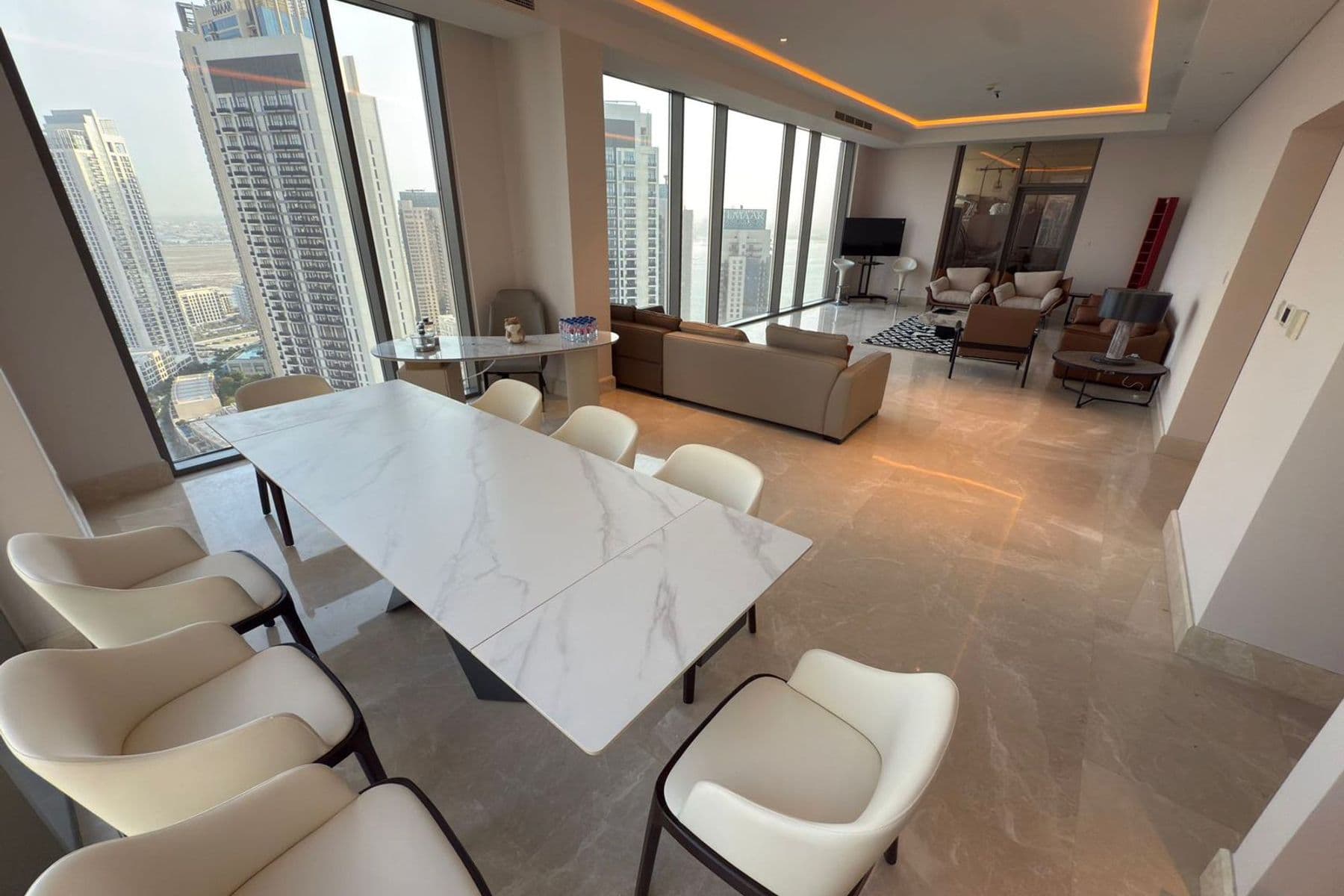 Creek rise penthouse 4bedroom+ maid