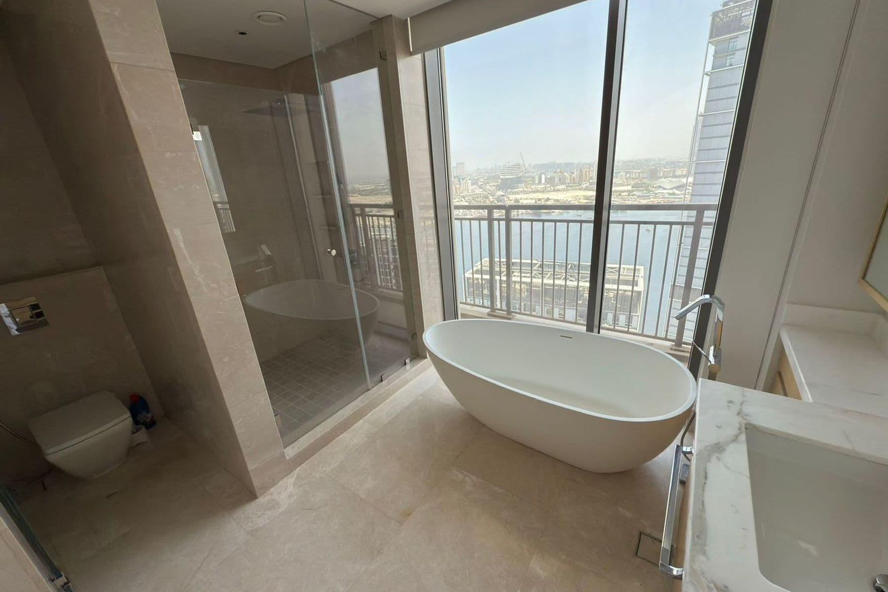 Creek rise penthouse 4bedroom+ maid