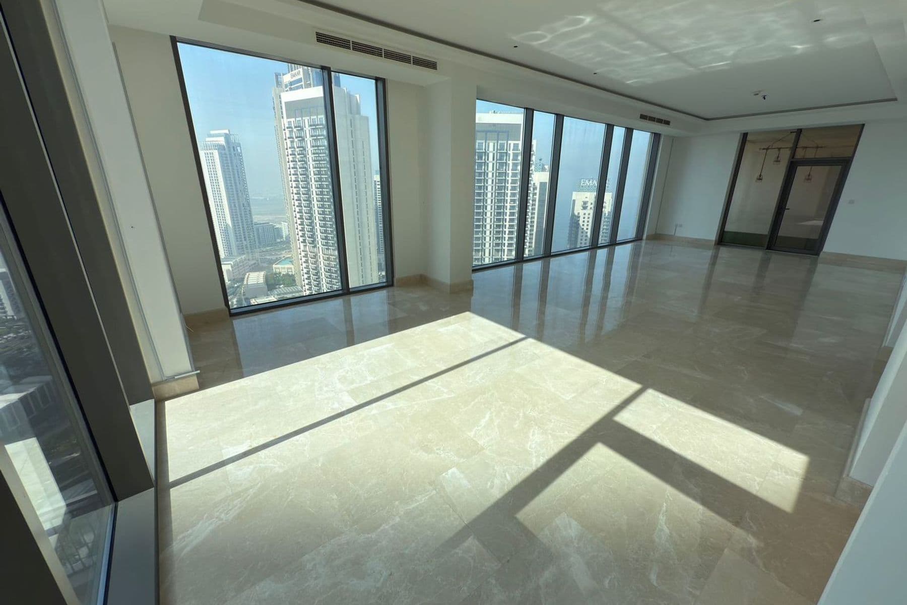 Creek rise penthouse 4bedroom+ maid