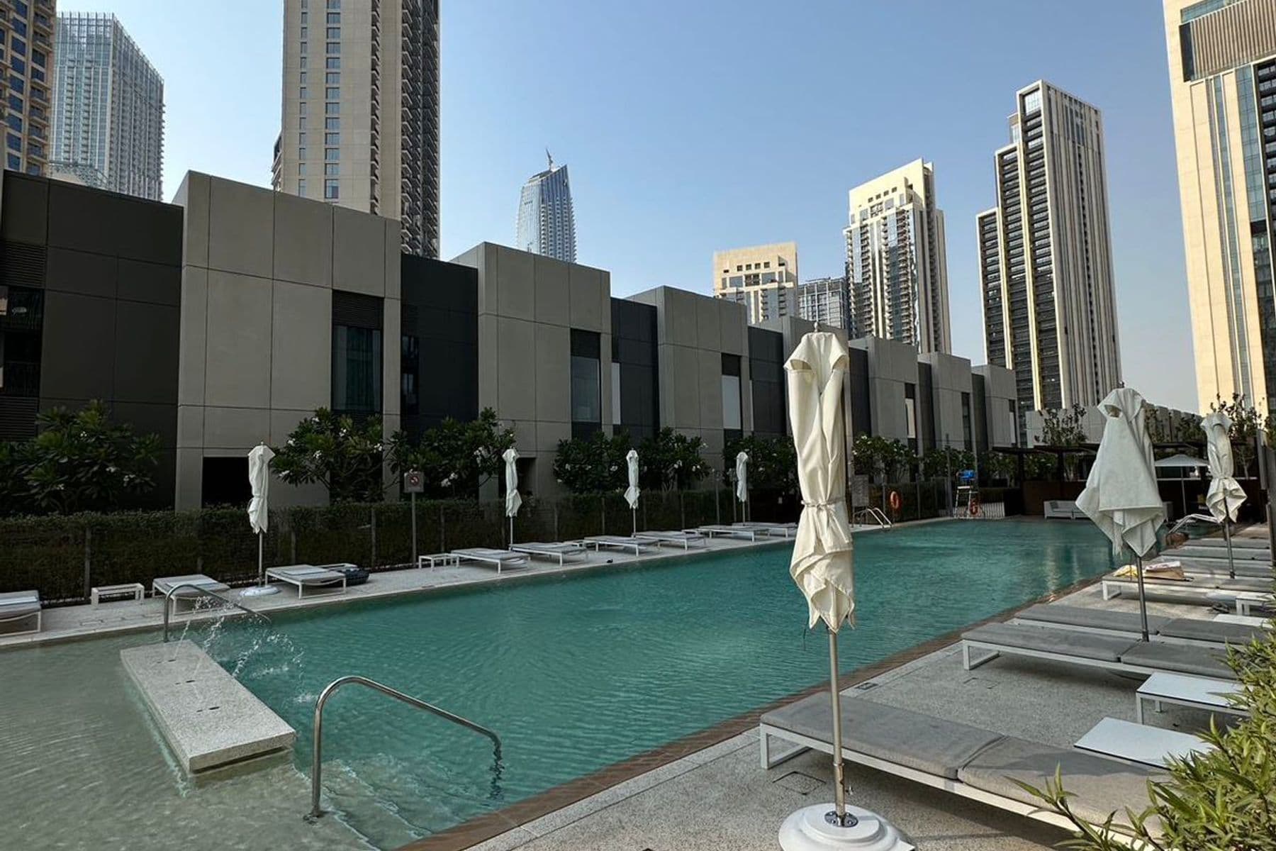 Creek Gate tower 2bedroom canal view