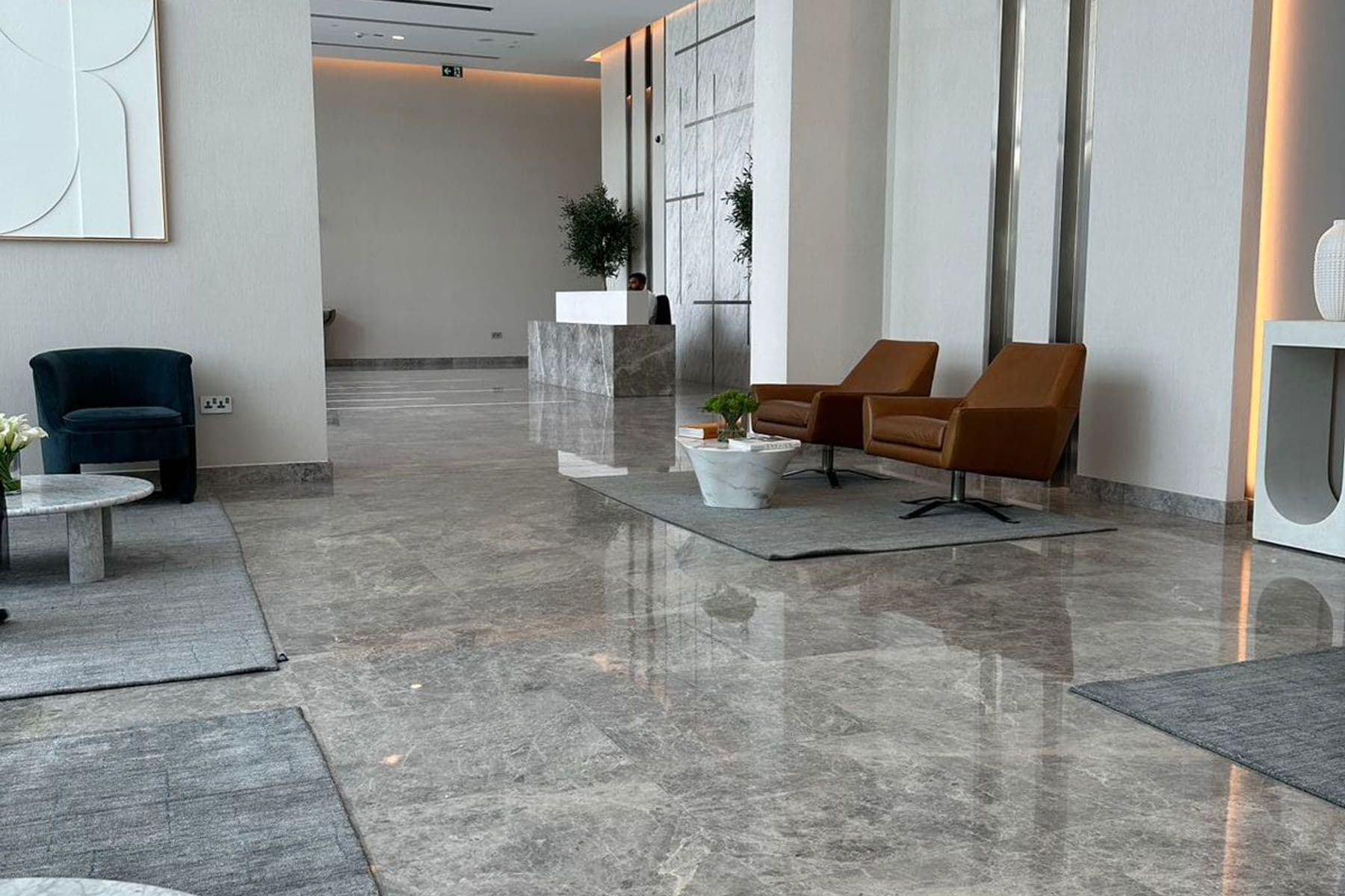 Creek Gate tower 2bedroom canal view