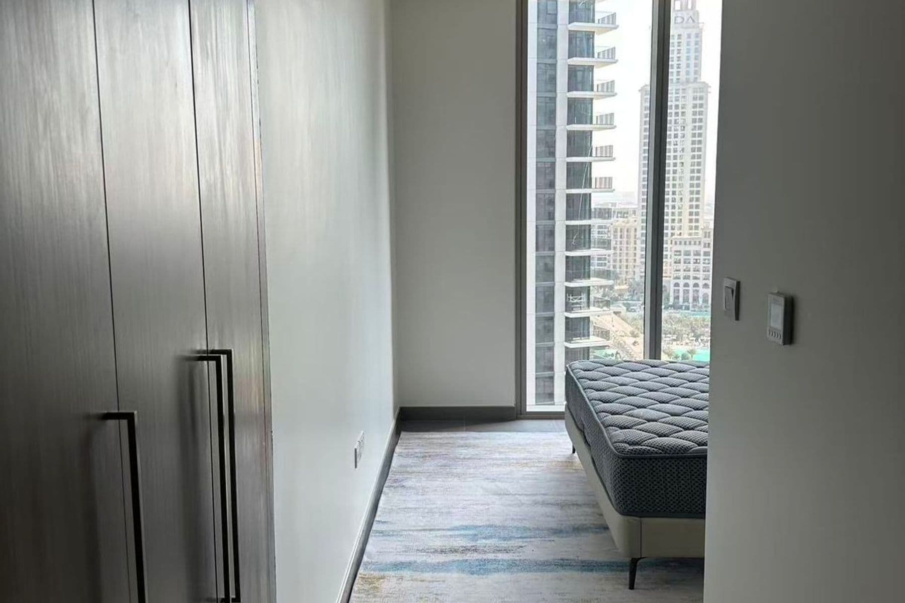 Creek Gate tower 2bedroom canal view