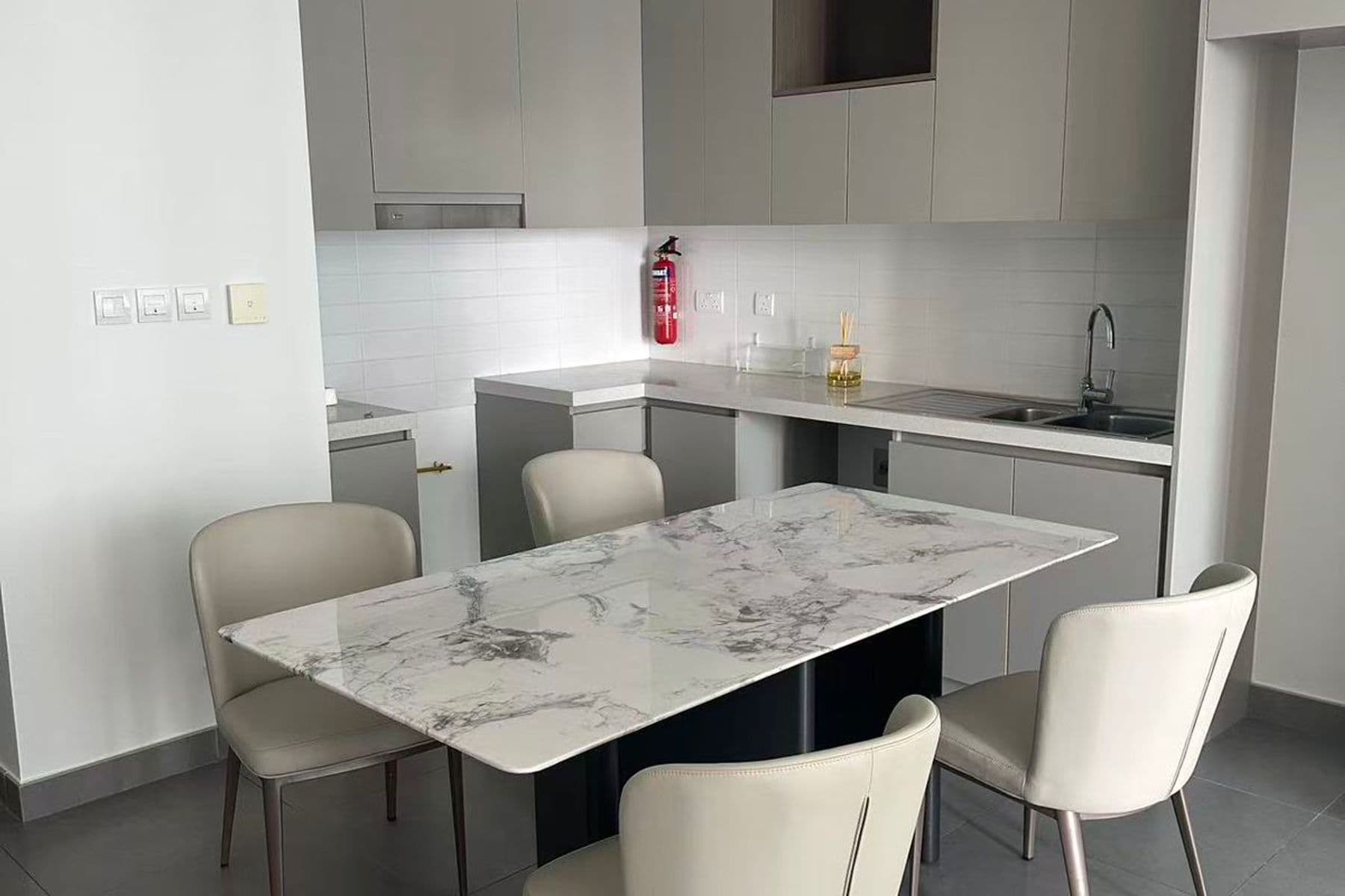 Creek Gate tower 2bedroom canal view