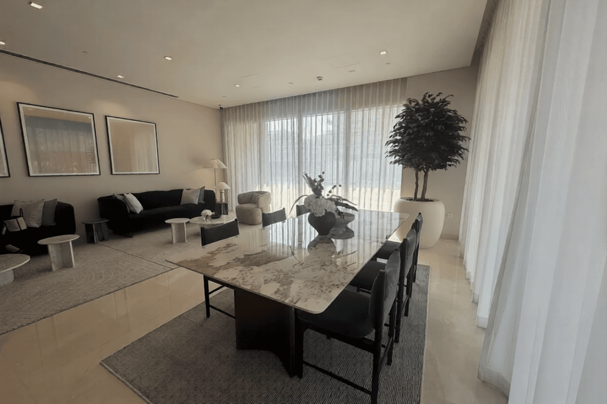 Роскошная 4-комнатная квартира с комнатой для прислуги | Вид на набережную