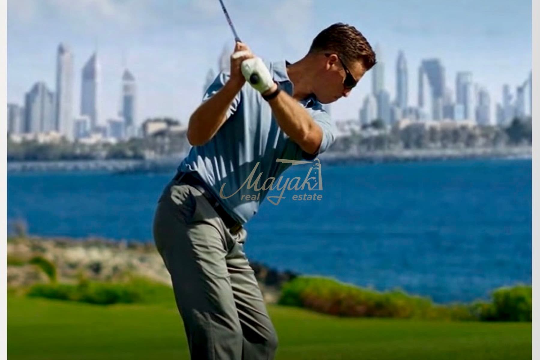 SEMI-DETACHED TOWNHOUSE | NEXT TO THE BEACH