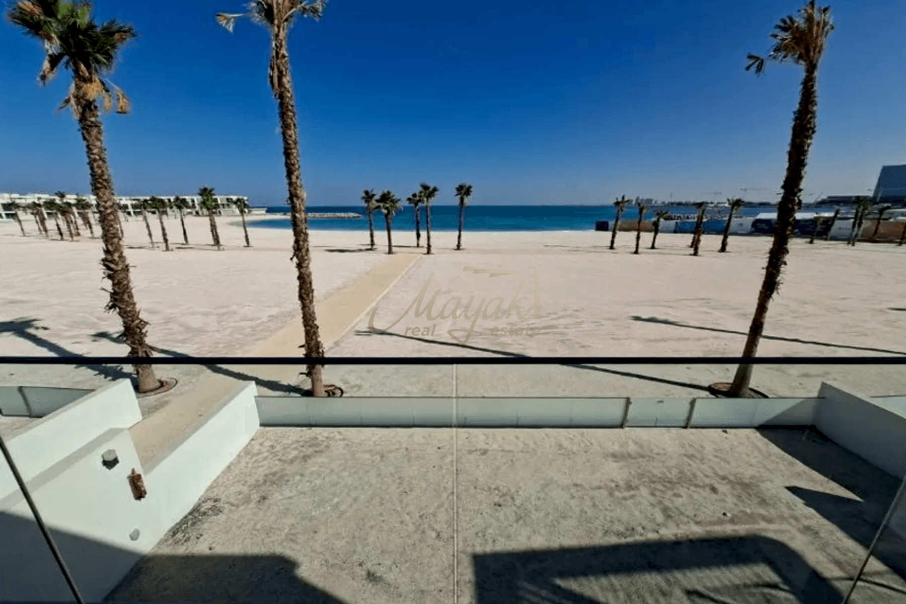 Продается вилла с 4 спальнями на берегу моря | Превосходное расположение на острове Аль-Марджан