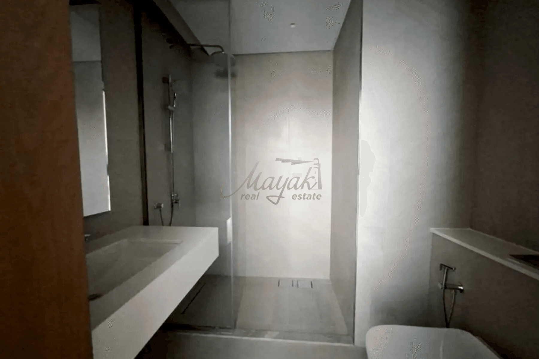 Продается вилла с 4 спальнями на берегу моря | Превосходное расположение на острове Аль-Марджан