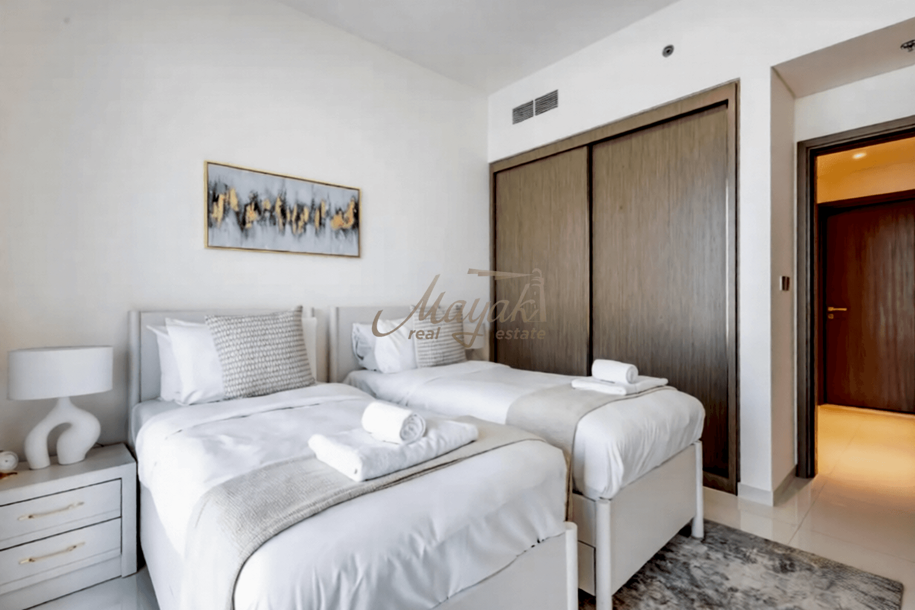 2BR Luxury Apartment | Palm View | Emaar Beachfront