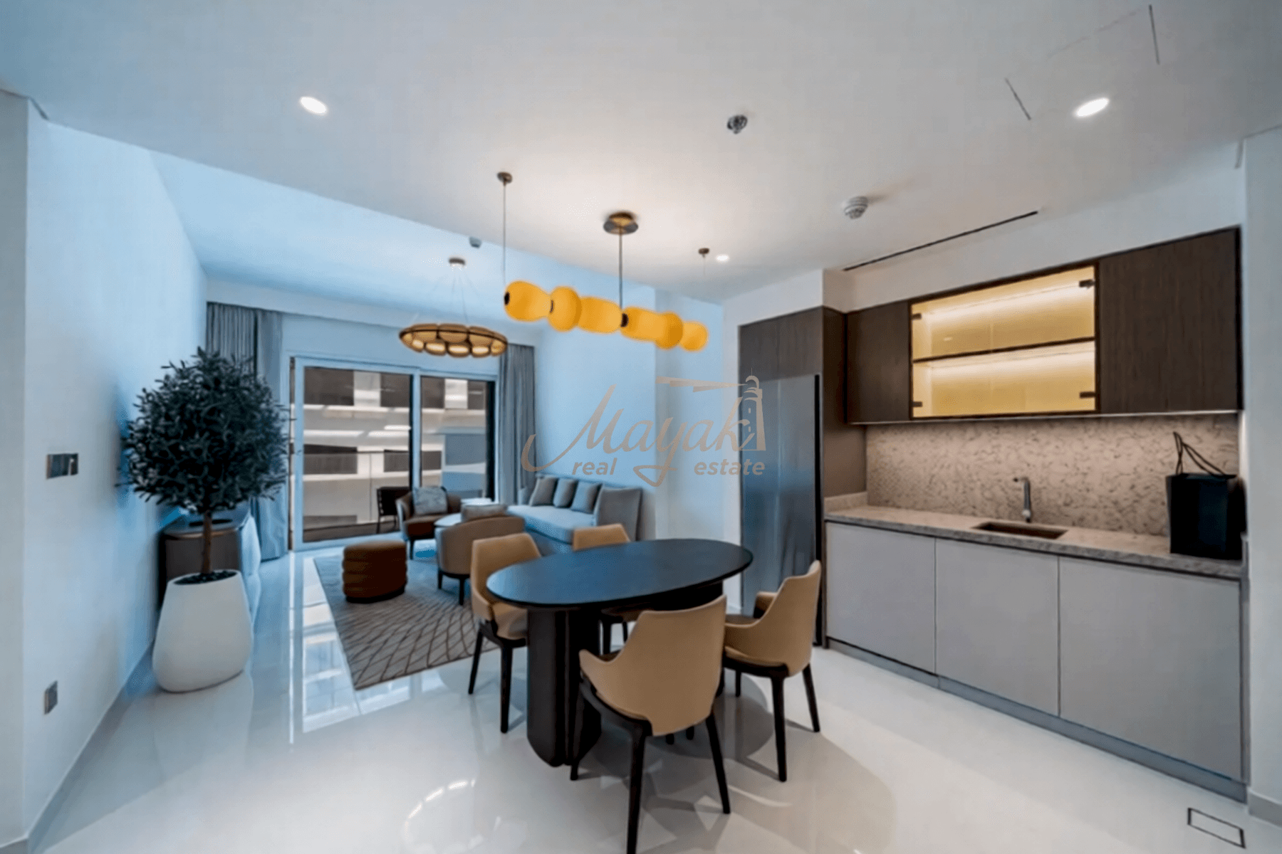 2BR Luxury Apartment | Palm View | Emaar Beachfront