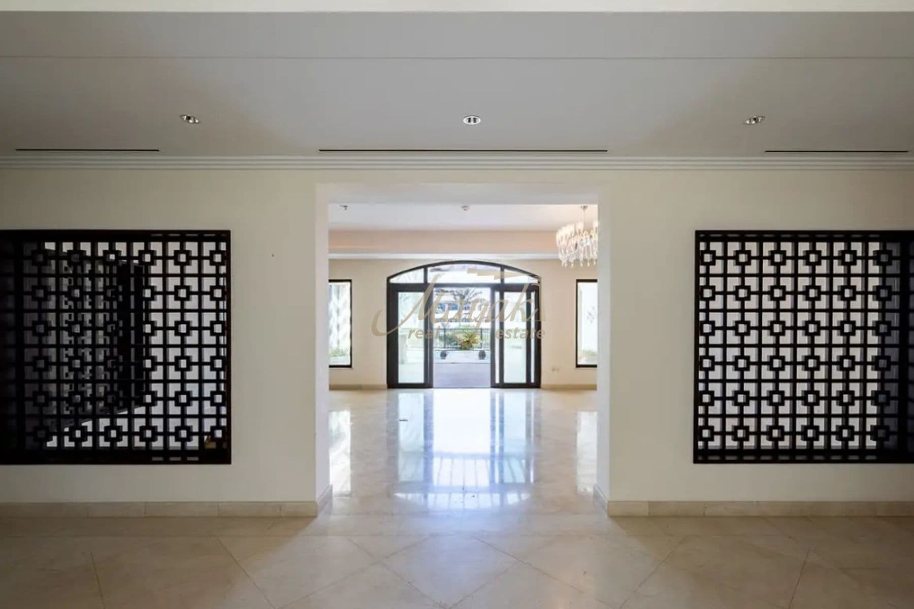 Charming Beachfront and Golf Views | Prime Location