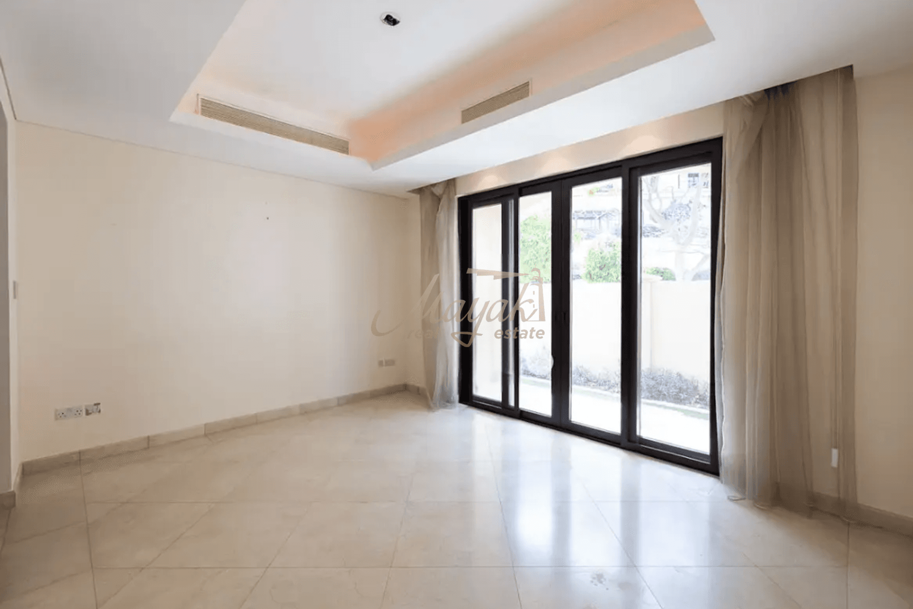 Charming Beachfront and Golf Views | Prime Location