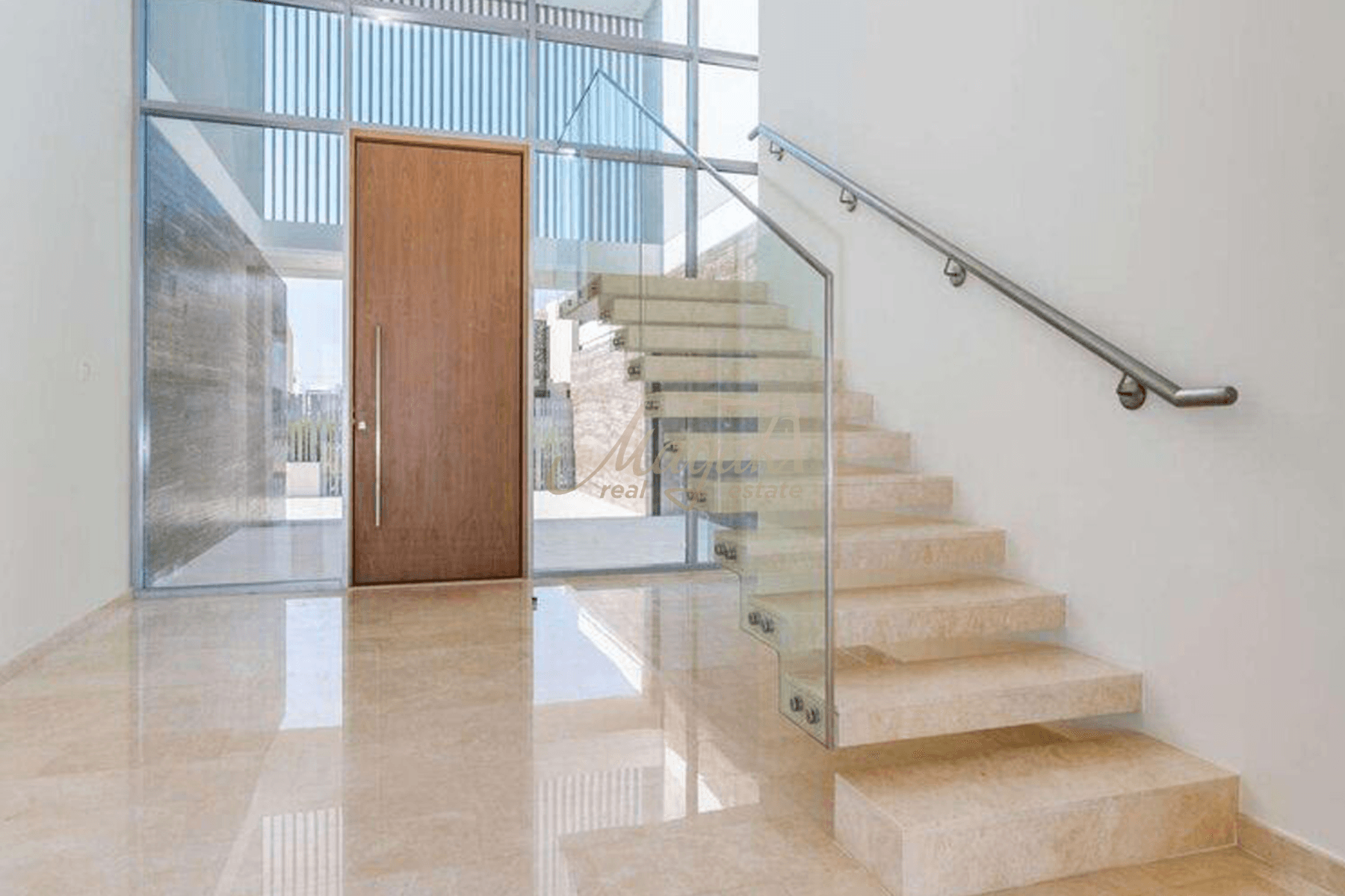 Угловая вилла с 7 спальнями, расположенная в одном ряду | Частный бассейн | Вид на парк и зеленую зону