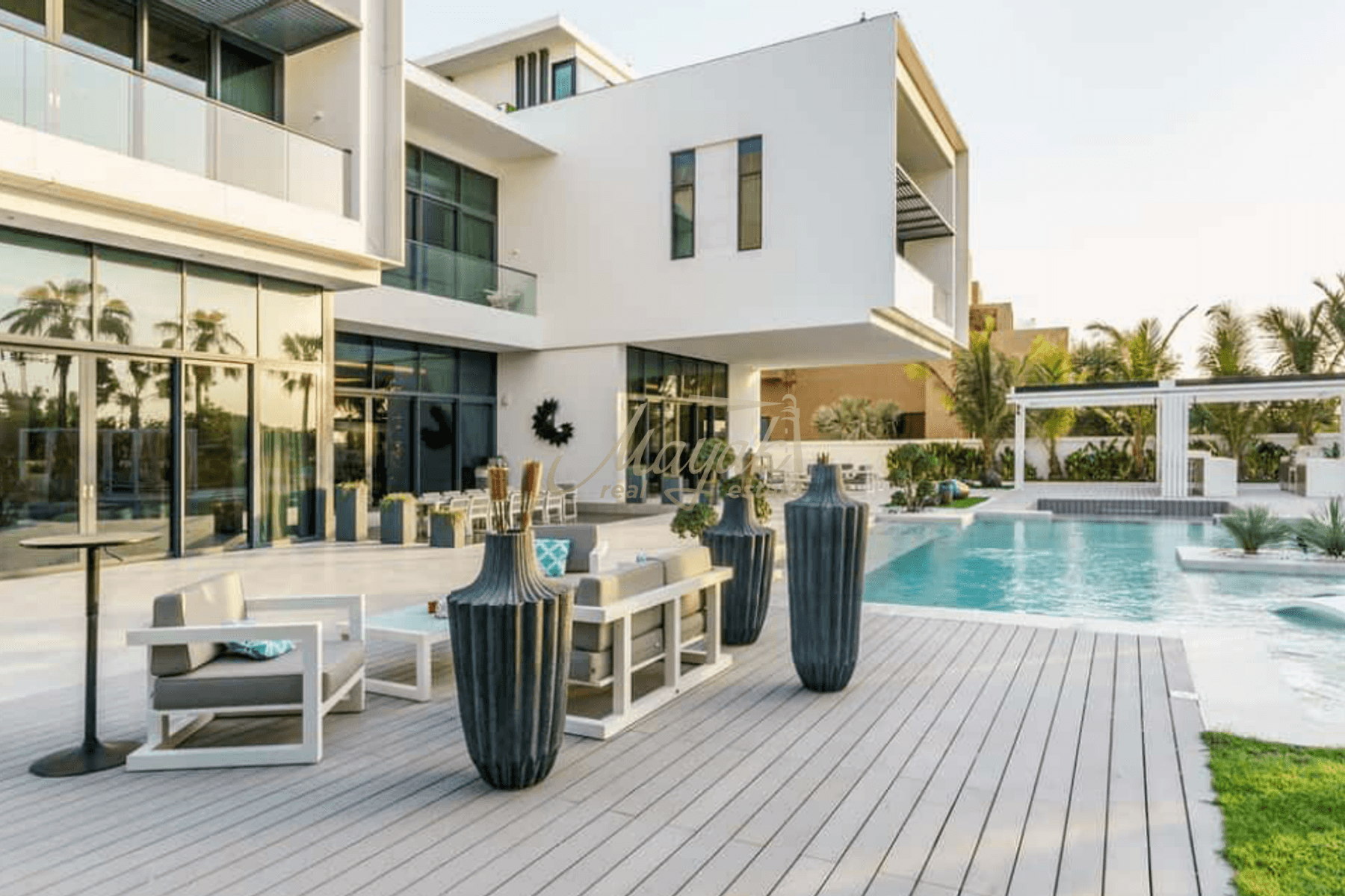 Полностью меблированный современный особняк с 7 спальнями | Подвал, кинозал и спа-зона