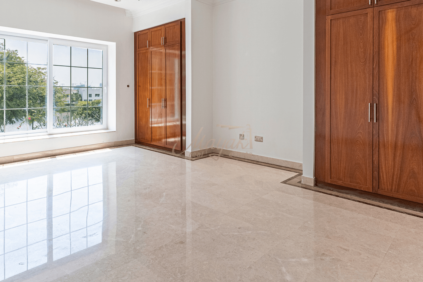 Угловая вилла с 6 спальнями | Вид на озеро | Свободна | Эмирейтс Хиллз (Сектор E)