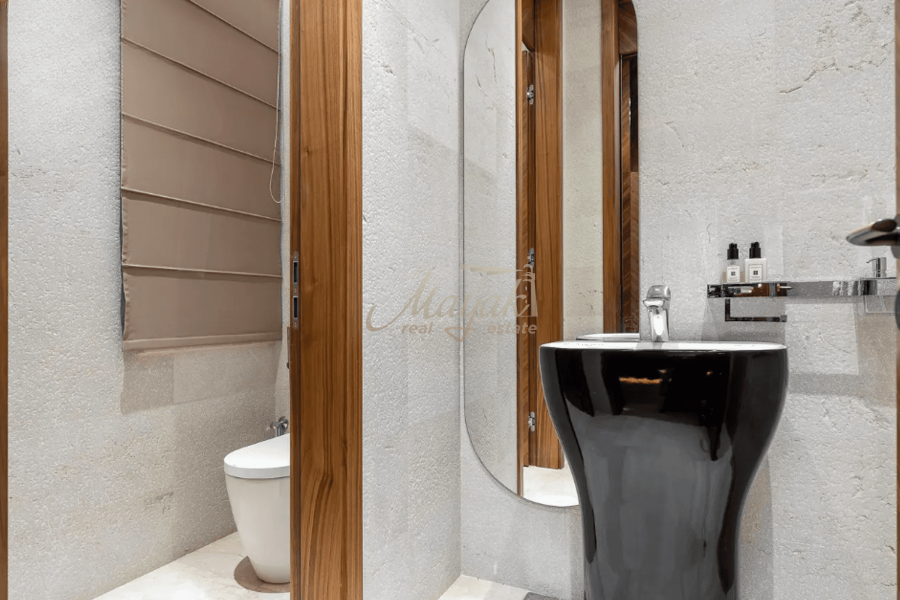 Exclusive 5BR Seafront Royal Villa in Jumeirah Zabeel Saray