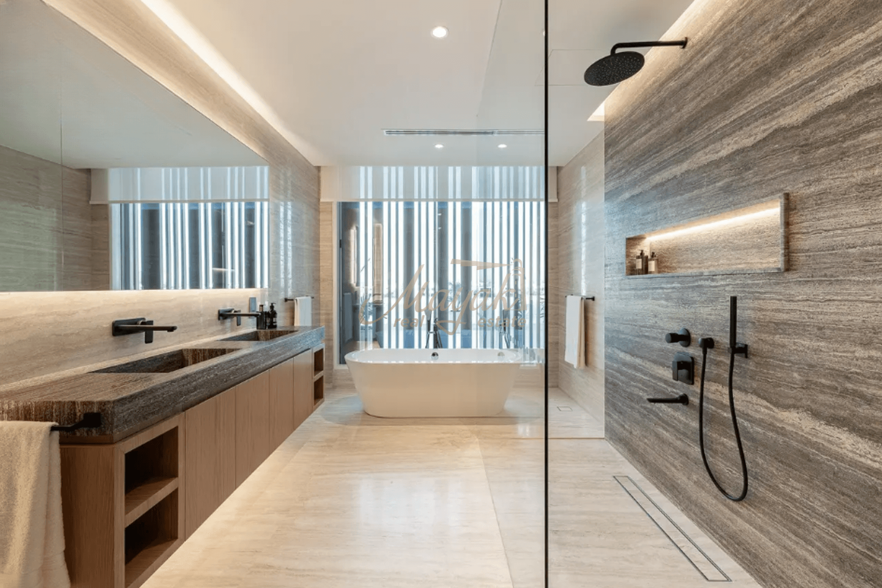 Роскошная вилла Signature Villas Frond G с 6 спальнями и частным бассейном.