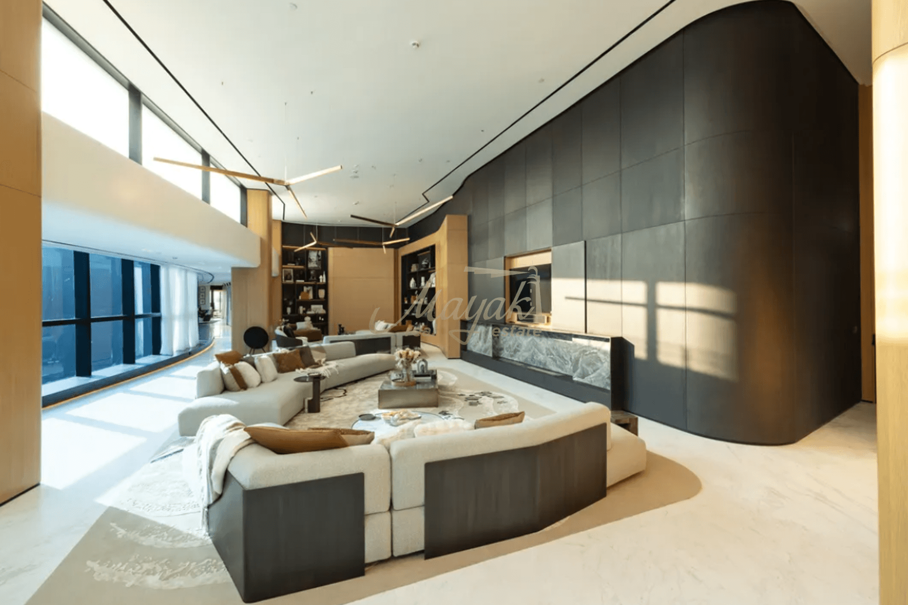 Роскошный полностью меблированный пентхаус в Opus Tower, спроектированный Захой Хадид.