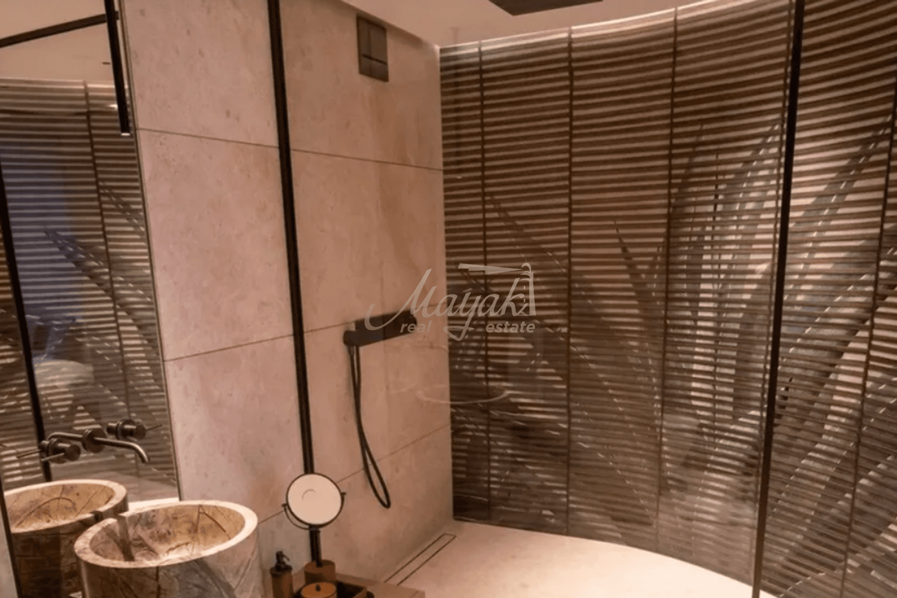 Burj Khalifa Penthouse | 4-BR Designer Luxury