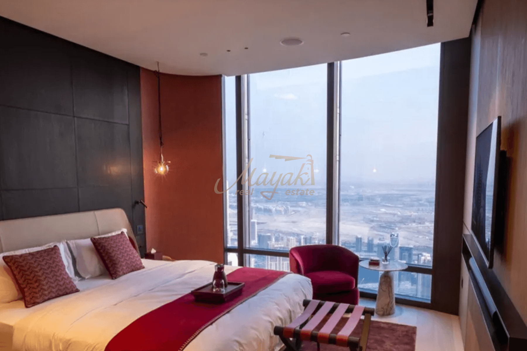 Burj Khalifa Penthouse | 4-BR Designer Luxury