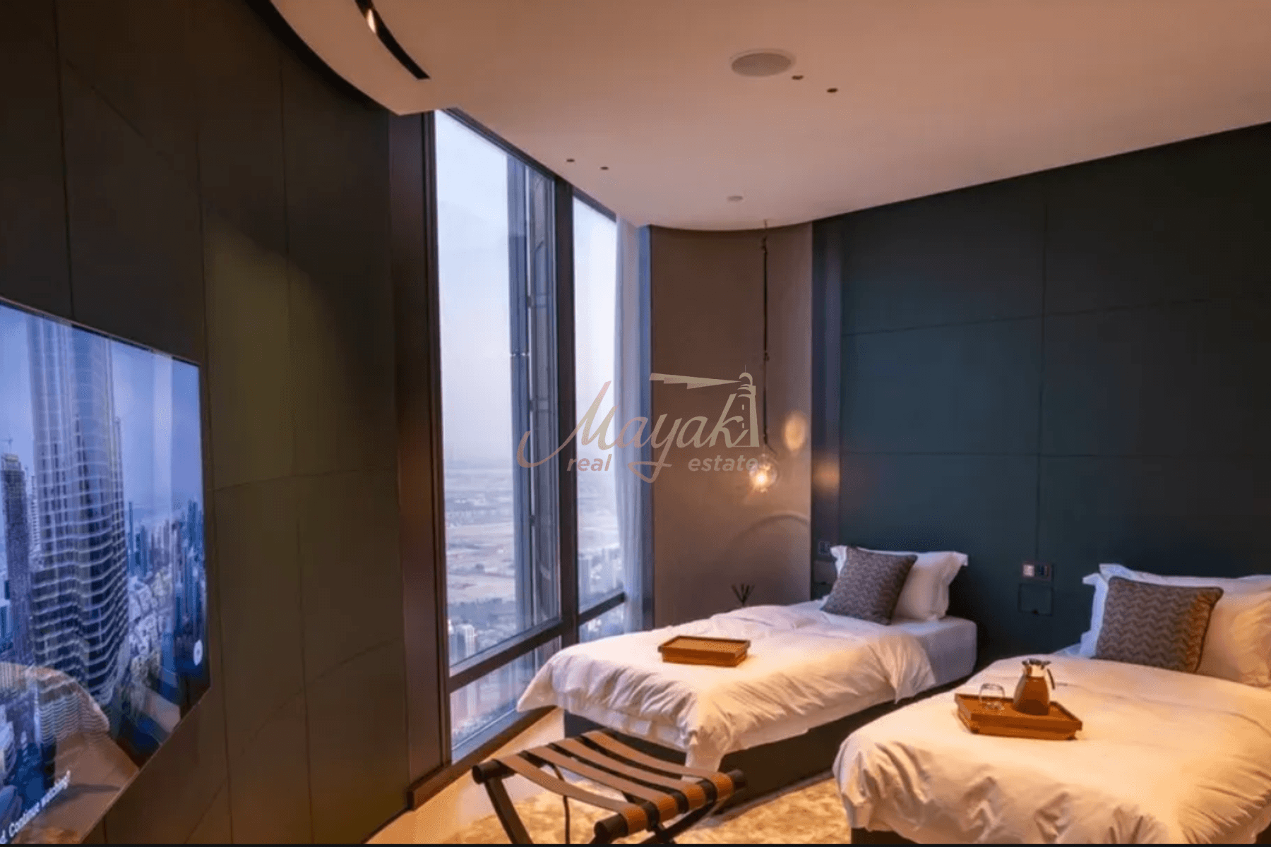 Burj Khalifa Penthouse | 4-BR Designer Luxury