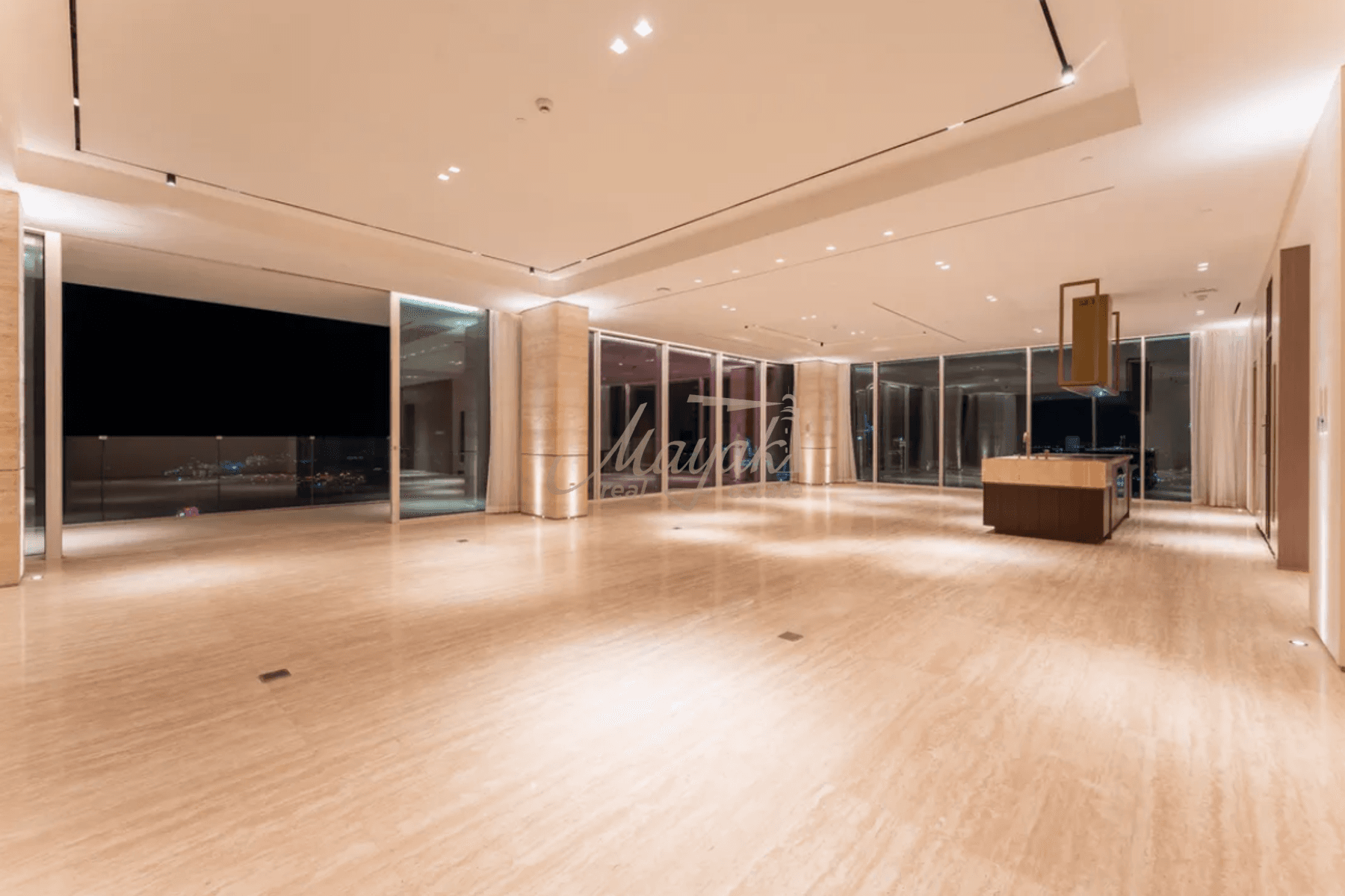 Ultra-Luxury Full-Floor 5BR Penthouse | Five Luxe