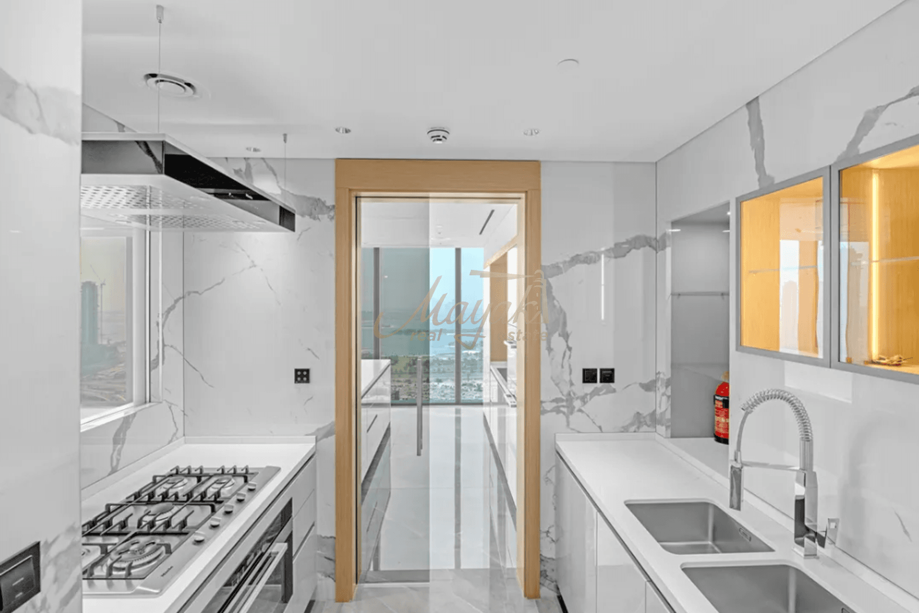 Full-Floor 8-Bedroom |360° panoramic views of Palm