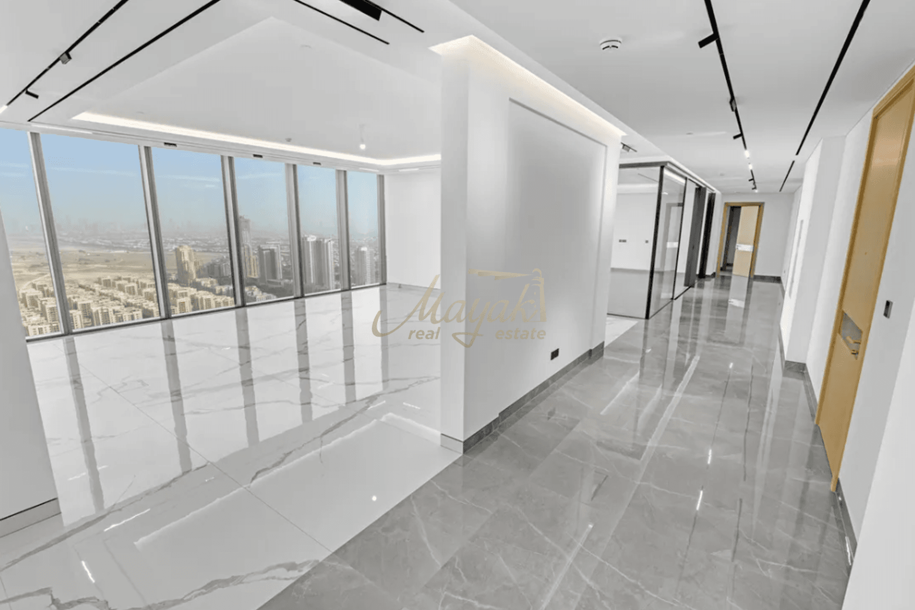 Full-Floor 8-Bedroom |360° panoramic views of Palm