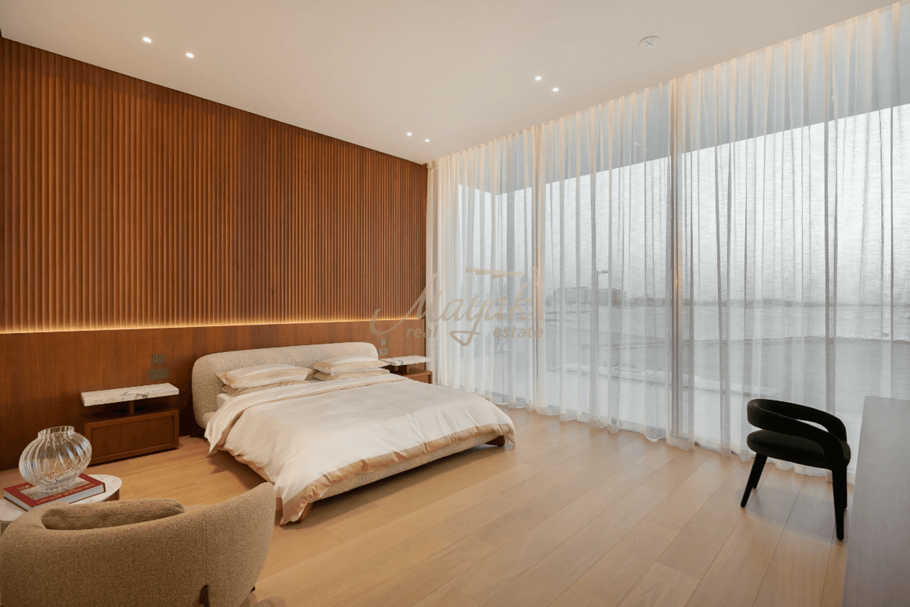 Ultra-Luxury 6-BR Beachfront Villa | La Mer South