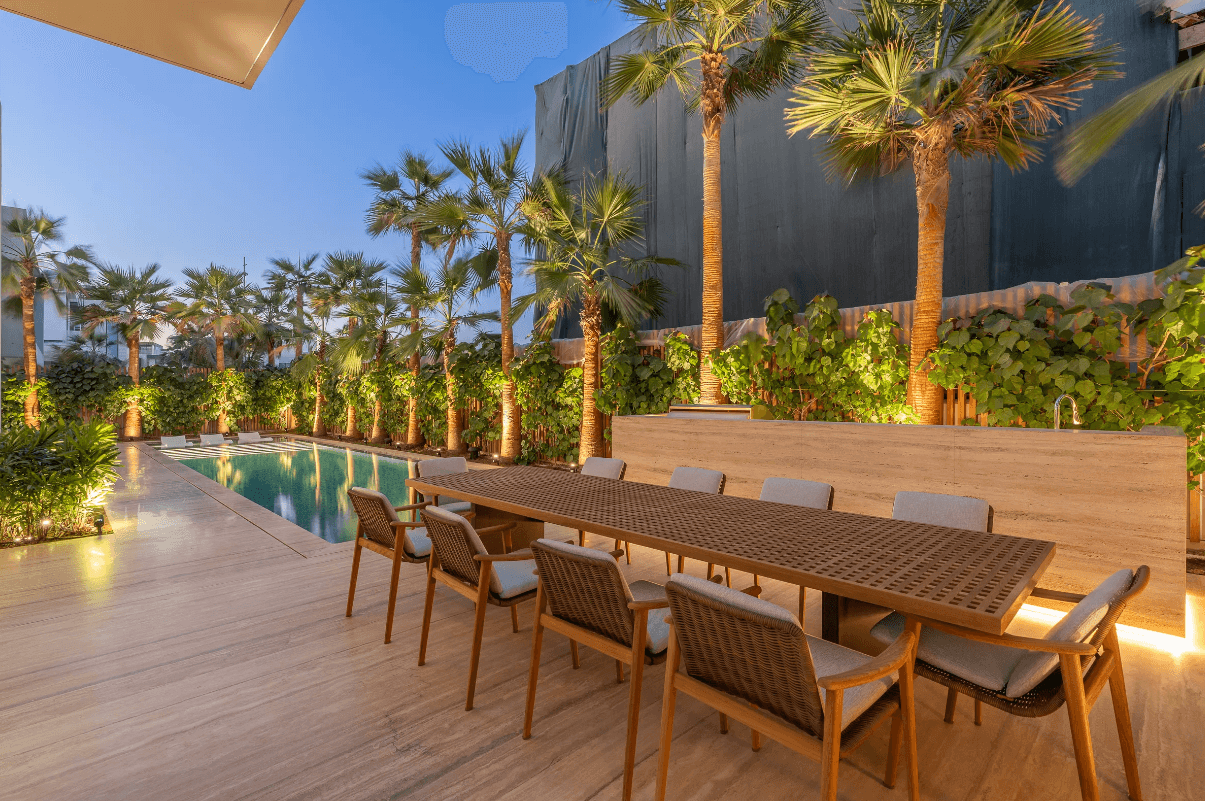 Ultra-Luxury 6-BR Beachfront Villa | La Mer South