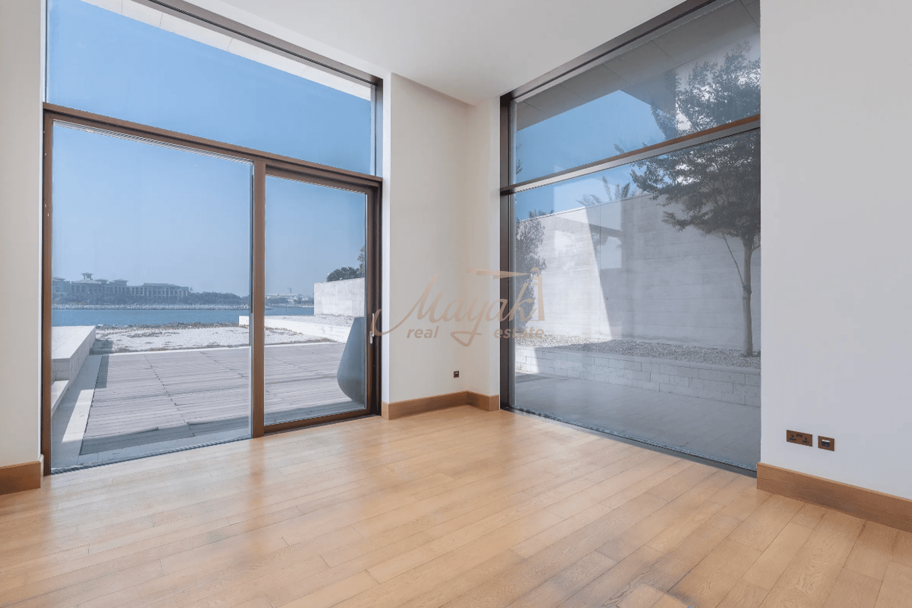 Prestigious Waterfront Mansion in Bulgari Mansion