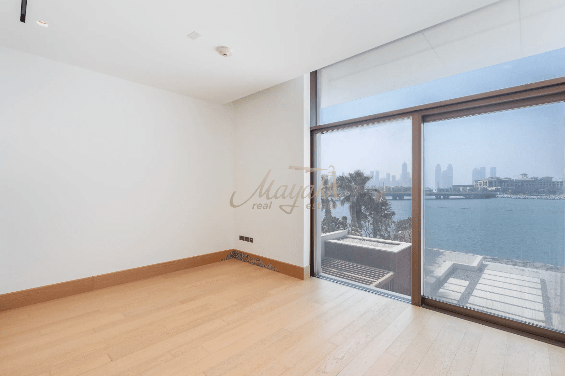 Prestigious Waterfront Mansion in Bulgari Mansion