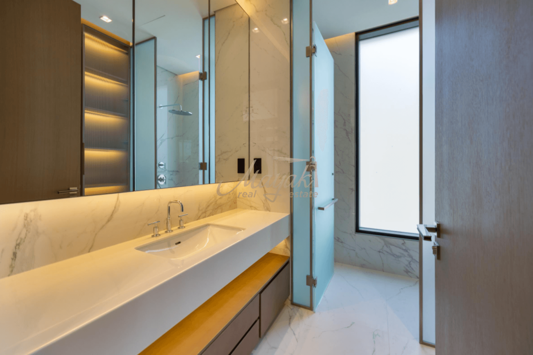 Ultra-Luxury 5Bedroom Villa | Sea & Skyline Views