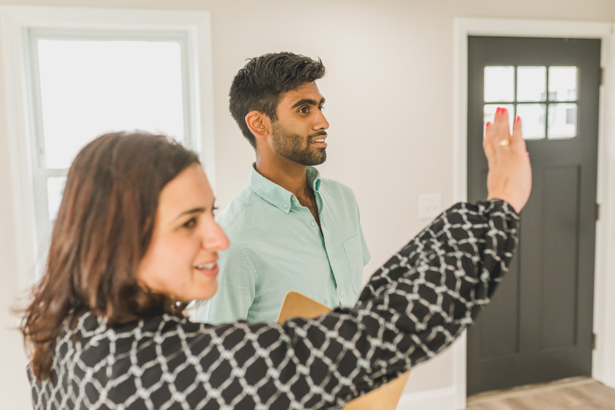 How to Become a Real Estate Agent in Dubai